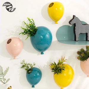 Vaso da <span class=keywords><strong>Parete</strong></span> <span class=keywords><strong>in</strong></span> <span class=keywords><strong>Ceramica</strong></span> Creativo a Forma di Palloncino Multicolore per Decorazione Casa - Product Image 2