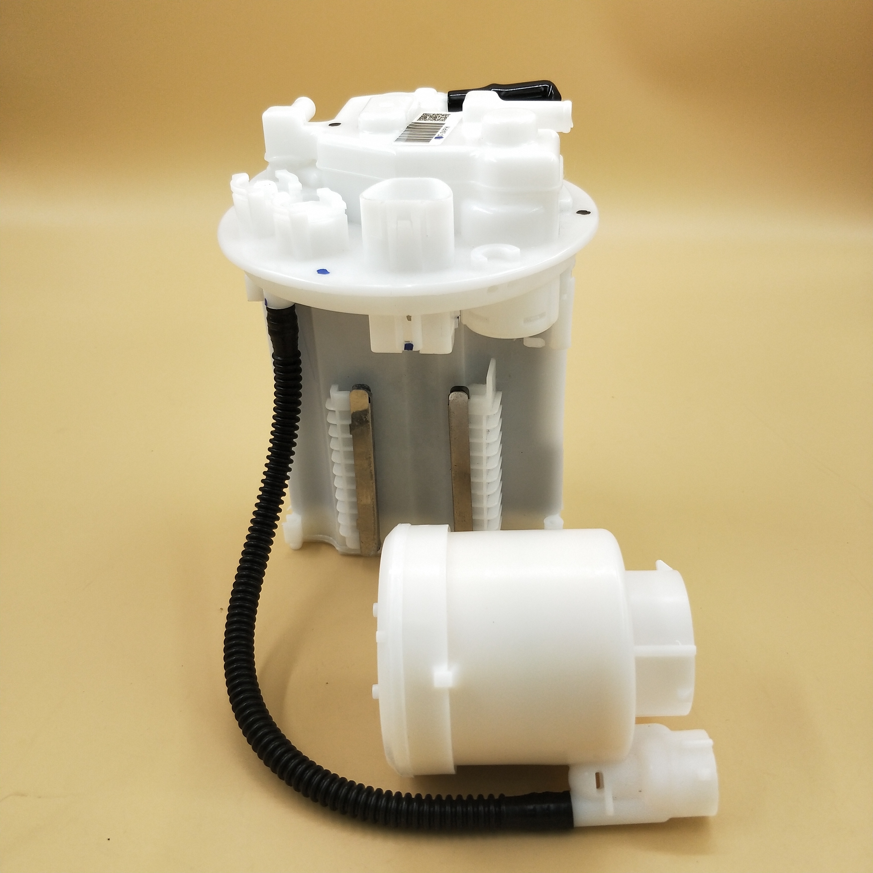 Car-Fuel-Filter-fuel-in-tank-