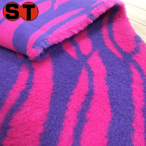 Coussin pour animaux de compagnie en polaire vétérinaire à motif ondulé/polyester, personnalisé pour <span class=keywords><strong>tapis</strong></span> pour animaux de compagnie/lit pour animaux de compagnie avec ou sans dos antidérapant en latex - Product Image 1