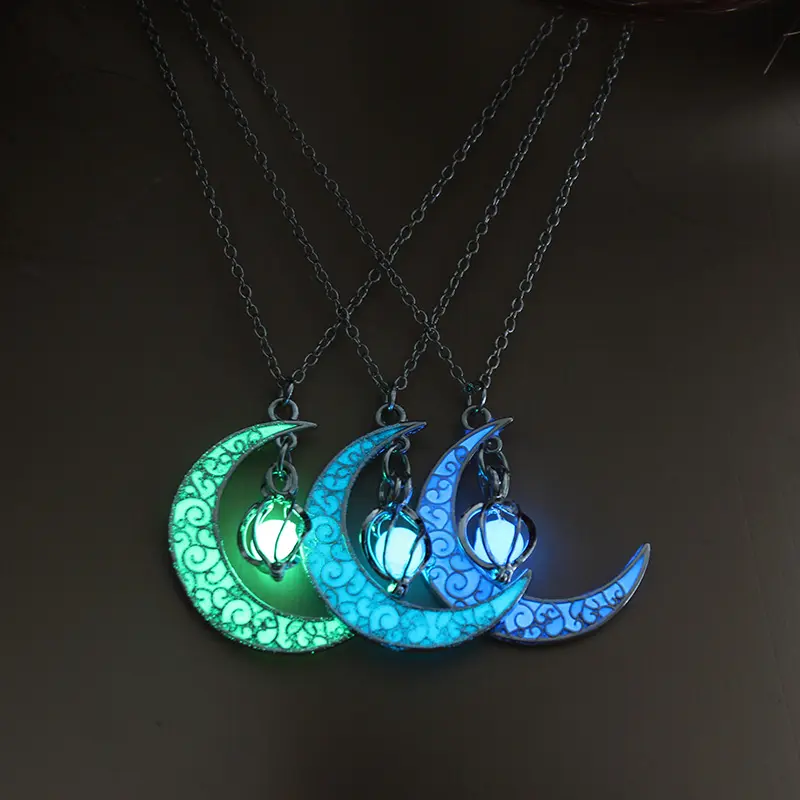 Jewelry Silver Plated Crescent Shaped Pendant Luminous Stone Beads Glow InをDark Moon NecklaceためWomen Gift
