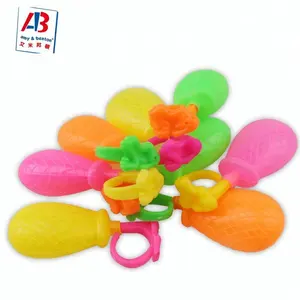 Cincin Berbentuk Plastik Mini Pistol Air Mainan untuk Anak-anak Pesta