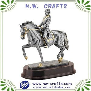 كأس الفارس البرونزي لسباق الخيل - Product Image 5