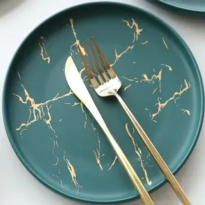 인기있는 식탁 골드 crackle 매트 그린 유약 디너 플레이트 세라믹