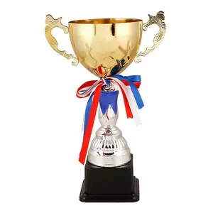 Best selling different types luxury gold fantasy football metal cup trophy