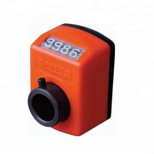 Indicateurs de position numériques mécaniques de qualité allemande SIKO série 04, arbre creux de 14 mm, compteur numérique à 4 chiffres - Product Image 1