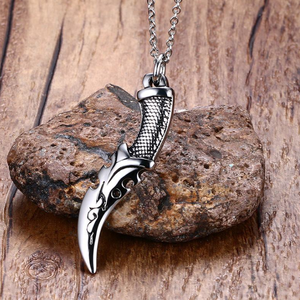 Kalung Baja Anti Karat Perak Personalisasi Inspire Jewelry, Liontin Kalung Pedang Belati Supernatural untuk Pria - Product Image 2