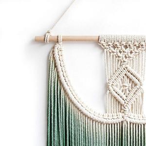 Macramé en forma de Luna teñida Dip colgante de pared en diferentes colores 100% algodón orgánico hecho a mano diseño moderno - Product Image 4