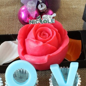 Hot Rose DIY Silicone <strong>Soap</strong> <strong>Mould</strong> - Product Image 3