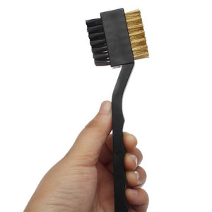 Bộ Dụng Cụ Vệ Sinh Đầu Gậy Golf Mini Hai Mặt Bằng Đồng Thau + Nylon Kèm Móc Treo Phụ Kiện Chơi Gôn Đạo Cụ - Product Image 5