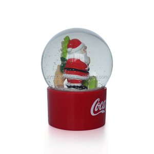 Super Fournisseur <span class=keywords><strong>Coca</strong></span> Cola Vérifiés Certificat Usine Polyresin, Personnalisé Résine Plastique <span class=keywords><strong>Coca</strong></span> Cola De Noël Globe De Neige - Product Image 5