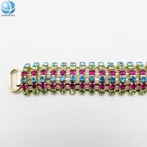Accessoires de <span class=keywords><strong>chaussures</strong></span> uniques en <span class=keywords><strong>forme</strong></span> de V, ornés de strass serpent brillants, fabriqués à la main en usine, <span class=keywords><strong>pour</strong></span> sandales et tongs homme et femme - Product Image 4