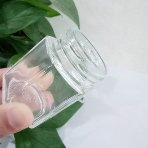 批发不同尺寸的带有黑色金属盖的六角形透明蜂蜜玻璃瓶 - Product Image 6