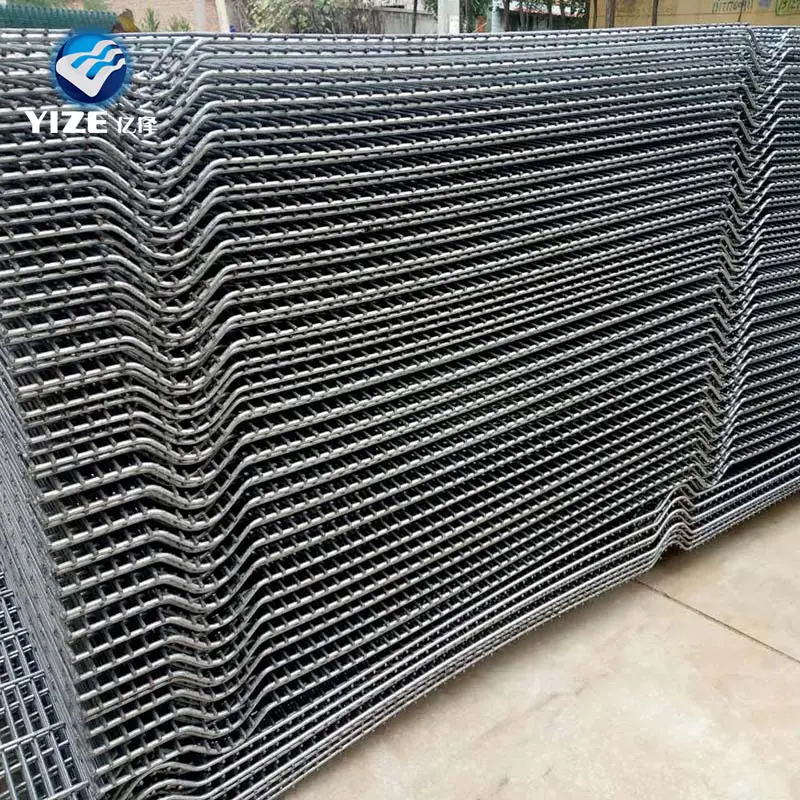 China supply powder Curvy Welded Fence coating angle bent fence backyard fencing design
