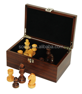 Caja de almacenamiento de piezas de ajedrez de madera pintada brillante de nogal fabricada en Dongguan - Product Image 1
