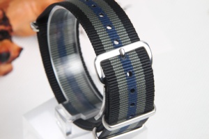<span class=keywords><strong>Bracelet</strong></span> de <span class=keywords><strong>montre</strong></span> en Nylon en gros à bas prix 18/<span class=keywords><strong>20</strong></span>/22/24mm <span class=keywords><strong>bracelet</strong></span> de <span class=keywords><strong>montre</strong></span> rayé en <span class=keywords><strong>tissu</strong></span> 1.2mm ceinture à passage unique avec boucle polie 304L - Product Image 6