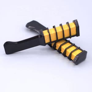 Maquillage organique et une coiffure changeante, couleur des cheveux italiens, peigne à craie - Product Image 4