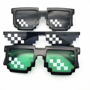 Lunettes de soleil pixel 8 bits, monture PC, protection UV400, pour les fans de jeux vidéo, cadeaux de fête, couleur transparente, style Thug Life, unisexe - Product Image 1