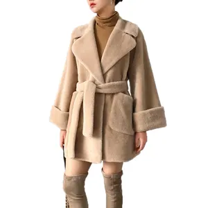 Mao Mao Fur Oversize Wool OvercoatとBelt Lapel Ladies Shearling Coat