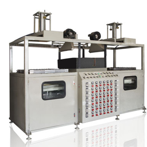 Due stazione di lavoro Semi Automatica di plastica vuoto che forma macchina - Product Image 1