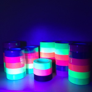 <span class=keywords><strong>Ruban</strong></span> adhésif en tissu de coton fluorescent néon réactif à la lumière noire, visible aux UV, pour marquage lumineux et avertissement - Product Image 4