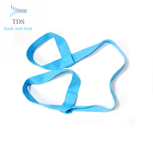 Eslinga de correa personalizable de algodón para yoga colorida y ajustable para uso en el gimnasio - Product Image 4