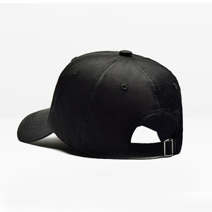 2016 <span class=keywords><strong>a</strong></span> granel venta hombres negros clásicos gorras de béisbol con <span class=keywords><strong>el</strong></span> logotipo de letras respaldo ajustable - Product Image 3