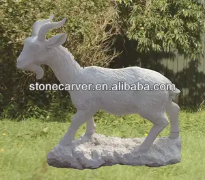 山羊石雕像