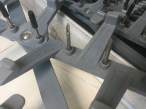 결합된 Stretchable 나일론 지원 구조 스테인리스 못 교통 도로 차단제 - Product Image 4