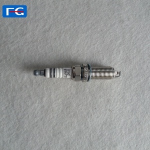 Bujías de Alta Calidad para Automóviles FR8SE <span class=keywords><strong>0</strong></span> 242 235 996 FR7HC+ Bujías para Auto - Product Image 2