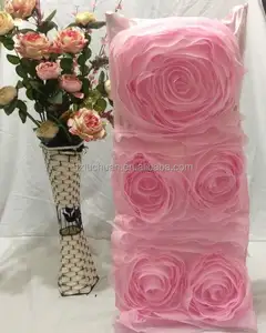 高品质优雅的粉红色透明硬纱婚礼花环封面椅子