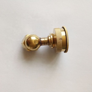 Yüksek kaliteli dayanıklı kullanım için bahçe püskürtme araçları 6 delikli sprey pirinç memeleri tarım püskürtücü için - Product Image 2