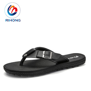<span class=keywords><strong>China</strong></span> fabricante al por mayor más barato el precio de plástico de pvc zapatillas modelos