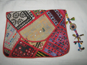 Bolso de mano superior Boho Chic Banjara con abalorios vibrantes y bordado Ideal para moda bohemia y eventos especiales - Product Image 2