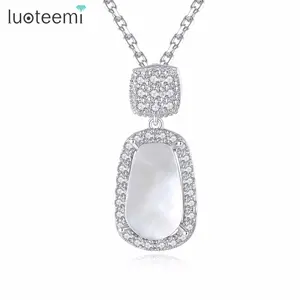 LUOTEEMI Offre Spéciale Naturel Coquillage Blanc Pavé Zircon Romantique Bijoux Pendentif Collier Pour Les Femmes Cadeau De Noël Saint-Valentin - Product Image 1