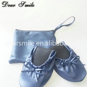 <span class=keywords><strong>Ballerine</strong></span> da Donna per Danza e Club <span class=keywords><strong>con</strong></span> <span class=keywords><strong>Cinturino</strong></span> Regolabile, Suola in Gomma e Fodera in Cotone - Design Pieghevole, Scarpe da Festa <span class=keywords><strong>con</strong></span> Suola Piatta e Borsa - Product Image 2