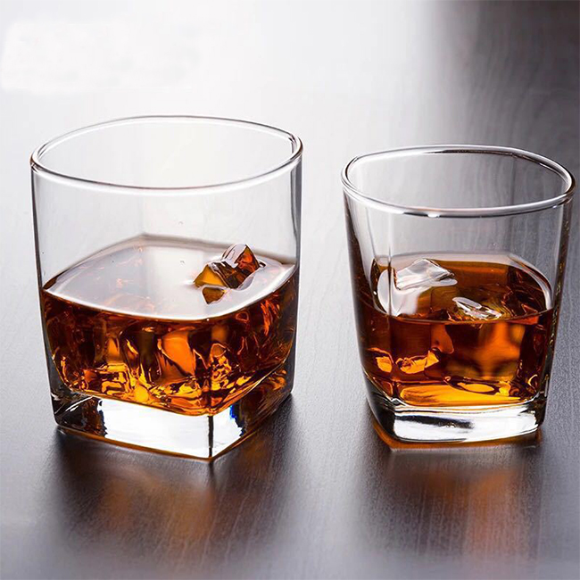 Wholesale Custom 6oz small square whisky glass cup