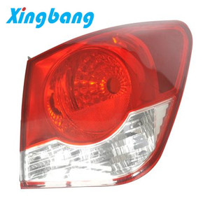 Molde de lámpara automática para luces traseras de coche-Molde de inyección de plástico con diseño CAD Tamaño personalizable - Product Image 2