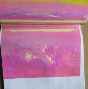 Rotolo di pellicola iridescente arcobaleno Mylar da 22 micron per un look splendido nel design artistico - Product Image 2