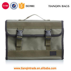 Estuche de aseo resistente a las <span class=keywords><strong>manchas</strong></span>, bolsa de <span class=keywords><strong>maquillaje</strong></span> con gancho de pared para almacenamiento, estilo empresarial - Product Image 6