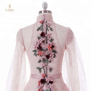 Precioso cuello alto mangas largas abullonadas <span class=keywords><strong>una</strong></span> línea punto tul Rosa vestidos de fiesta de noche con flores hechas a mano de colores - Product Image 6