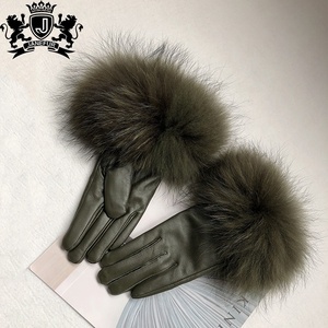 <span class=keywords><strong>Gants</strong></span> en cuir en gros d'usine avec bordure en fourrure de raton laveur, <span class=keywords><strong>gants</strong></span> en cuir pour <span class=keywords><strong>femme</strong></span> avec garniture en fourrure - Product Image 5