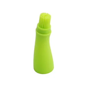 Wholesale hot Selling Kitchen Grill Oil Bottle Brush Tool Heat Resistant Silicone Basting Curved Barbecue Brushes