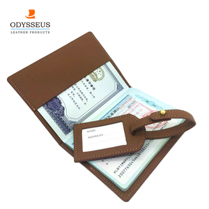 Jeu d'étiquettes à bagages en cuir PU avec logo <span class=keywords><strong>personnalisé</strong></span> <span class=keywords><strong>Porte</strong></span>-passeport design de mode avec motif imprimé pour <span class=keywords><strong>porte</strong></span>-cartes - Product Image 4