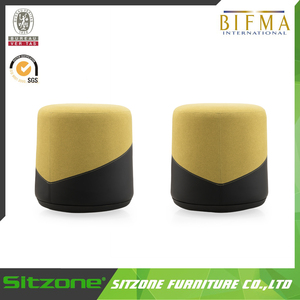Marco de madera Mecedora Cubierta de Tela <span class=keywords><strong>Mesa</strong></span> de centro Redonda Otomana - Product Image 1