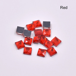 Strass in <span class=keywords><strong>Vetro</strong></span> Quadrati da 8mm, Cristalli Fantasia con Fondo Piatto per Gioielli, Artigianato, Abiti e Decorazioni - Product Image 2