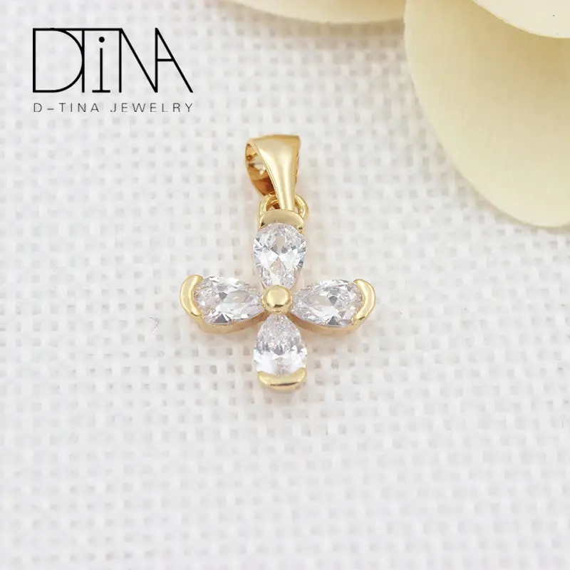 Dubai Glass Crystal Flower Shaped Pendant Hop Four-Leaf Clover Lucky Necklace for women and gift