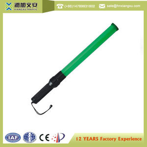 購入から中国卸売点滅調整可能バトンミニマグライトトラフィックワンド - Product Image 2