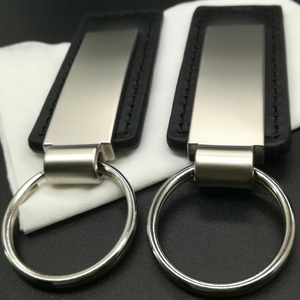 Logo personalizzato <span class=keywords><strong>con</strong></span> <span class=keywords><strong>nome</strong></span> in acciaio inossidabile personalizzato l portachiavi per auto portachiavi regalo commemorativo braccialetto portachiavi - Product Image 5
