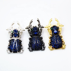 Charme inspiré du <span class=keywords><strong>scarab</strong></span>ée en saphir bleu CZ, micro-pavé CZ, pendentif <span class=keywords><strong>scarab</strong></span>ée, charme en zircone cubique, charme insecte pavé - Product Image 1