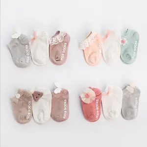 Wholesale Hot Selling Popular Lace Flower Wings Bows Cute Princess Socks 3 Pairs Pack Anti Slip Cotton Baby Socks